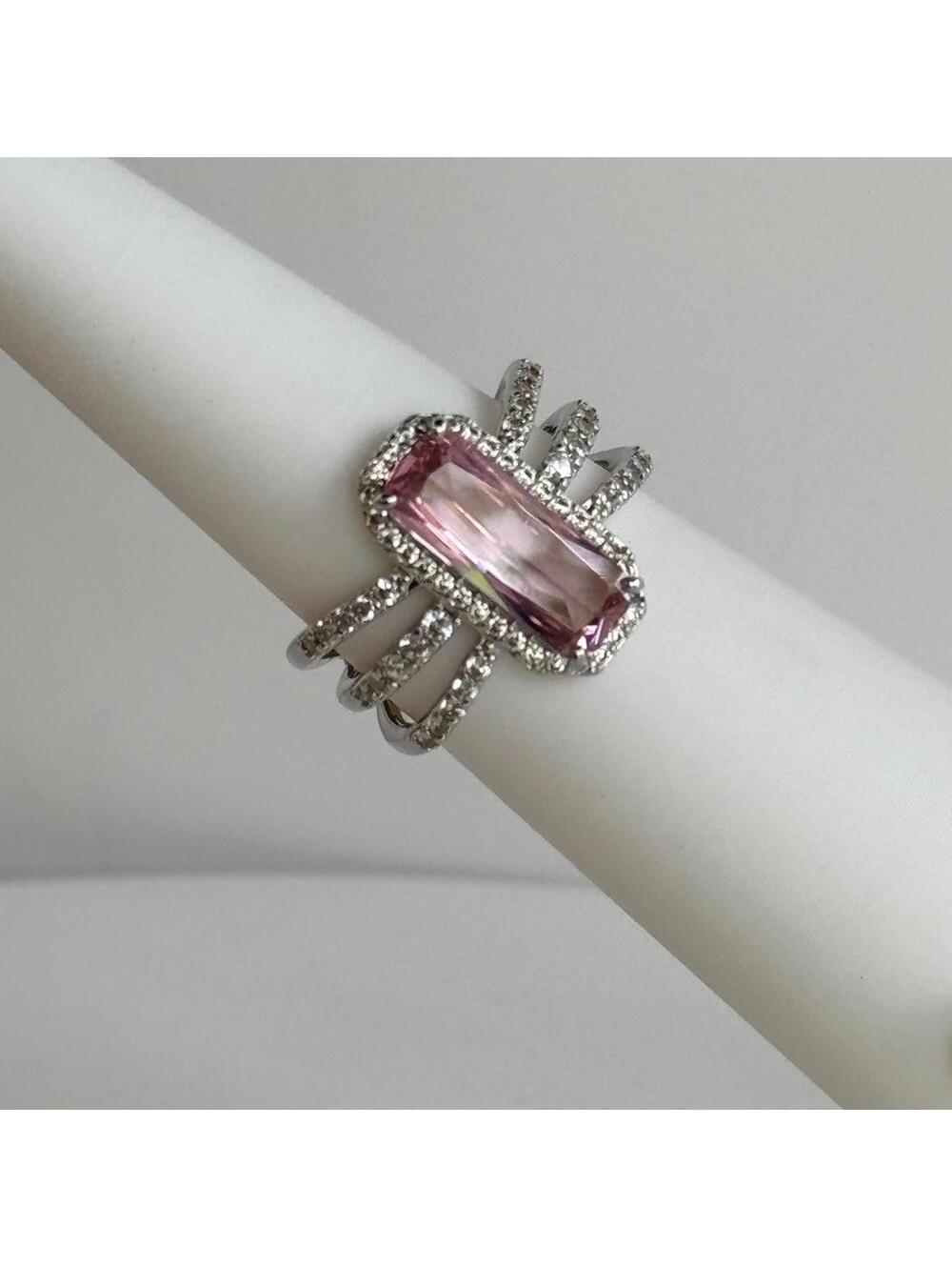 Bomb Party Ring "You've Got Me Hooked" Size 7 RG85975 Rose Quartz On Rhodium